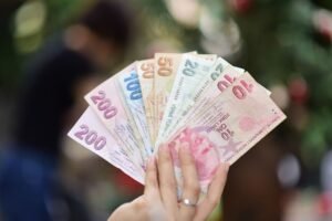 Fitch: Rezervler Toparlansa Da Türkiye'de Enflasyon Ve Seçim Baskıları BB- Notunu Zorluyor (temsili görsel)