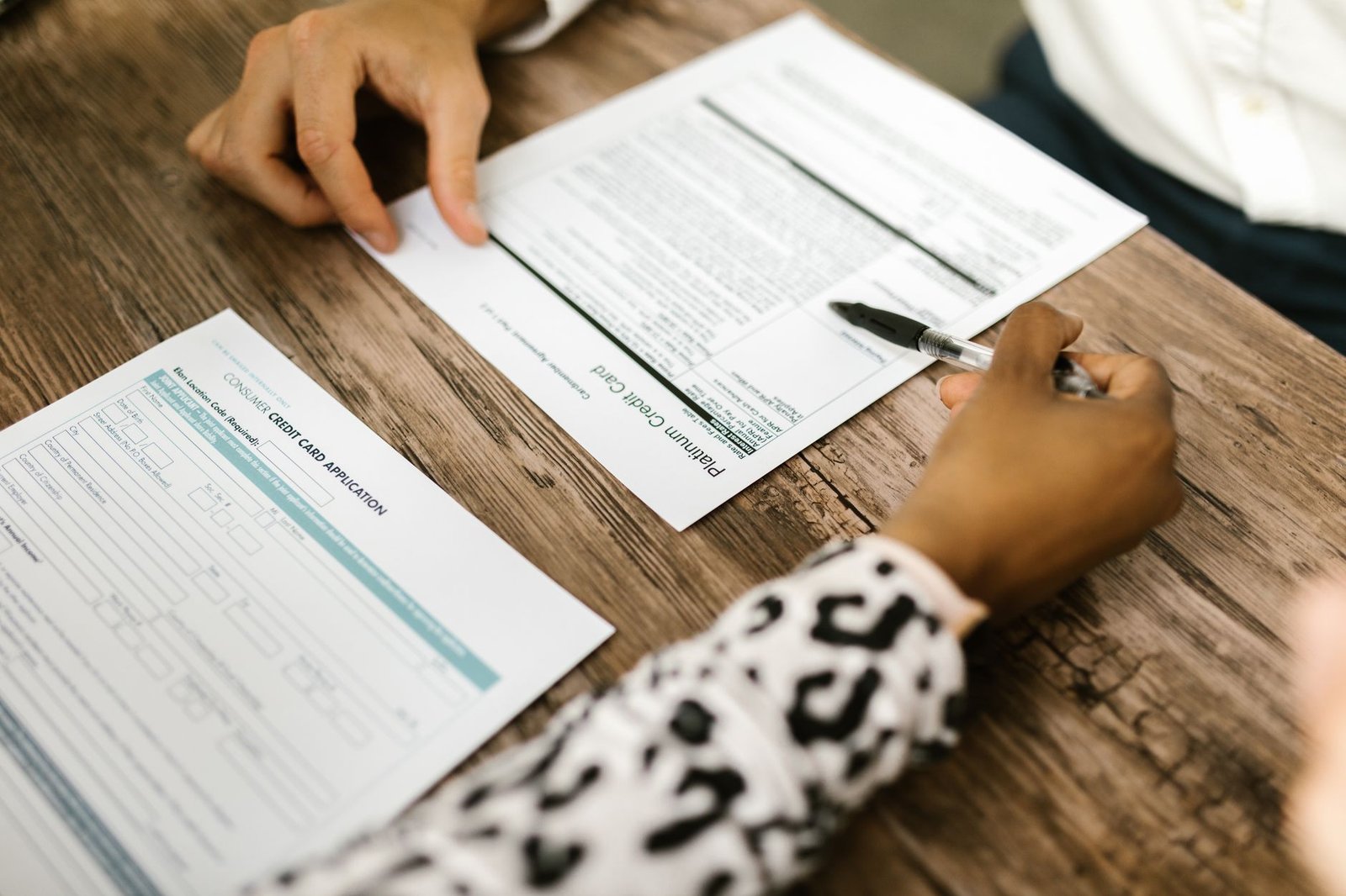 Akbank 3,1 Milyar TL Takipteki Kredi Portföyünü 488 Milyon TL'ye Sattı (temsili görsel)