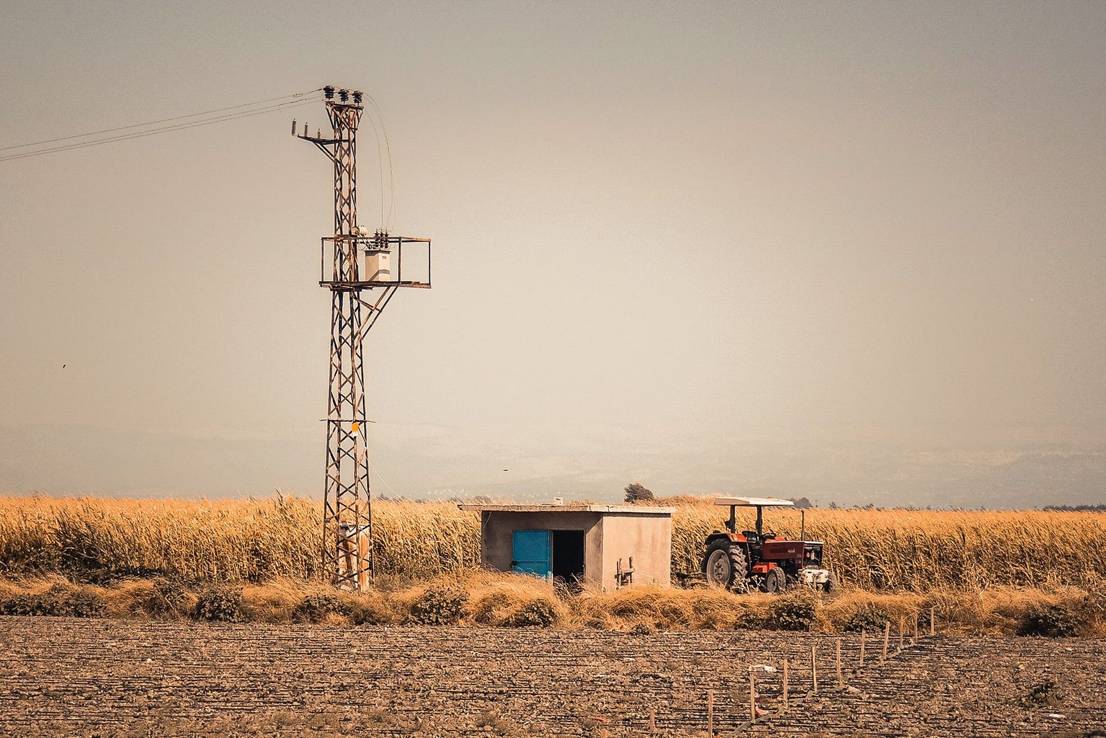 Fransız Girişimi Seederal, 2028'de Elektrikli Traktör Seri Üretimine Geçiyor (temsili görsel)