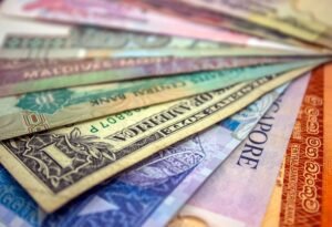 Döviz Mevduatlarında İki Haftalık Artış: 25 Eylül Haftasında 1,3 Milyar Dolar Girdi (temsili görsel)