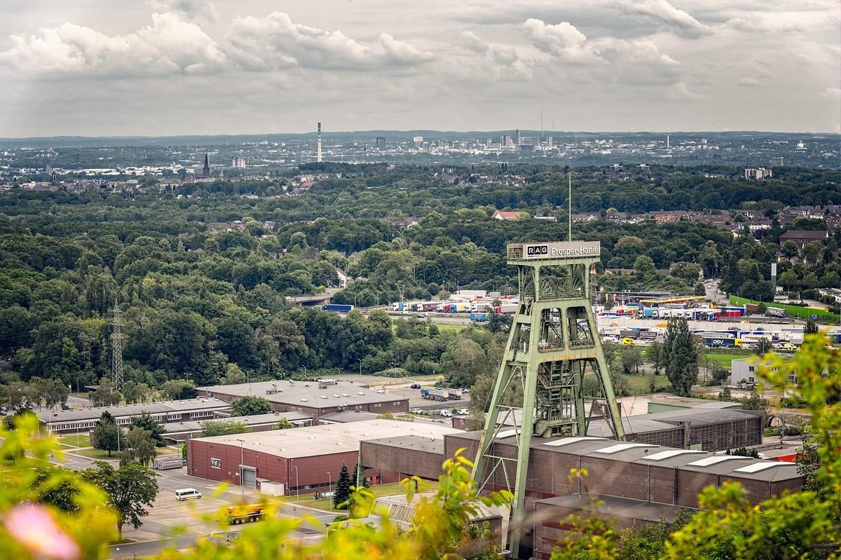 Bundesbank: Alman Ekonomisi Yazın Durakladı, Enflasyon Yüzde 3,3'e Çıktı (temsili görsel)