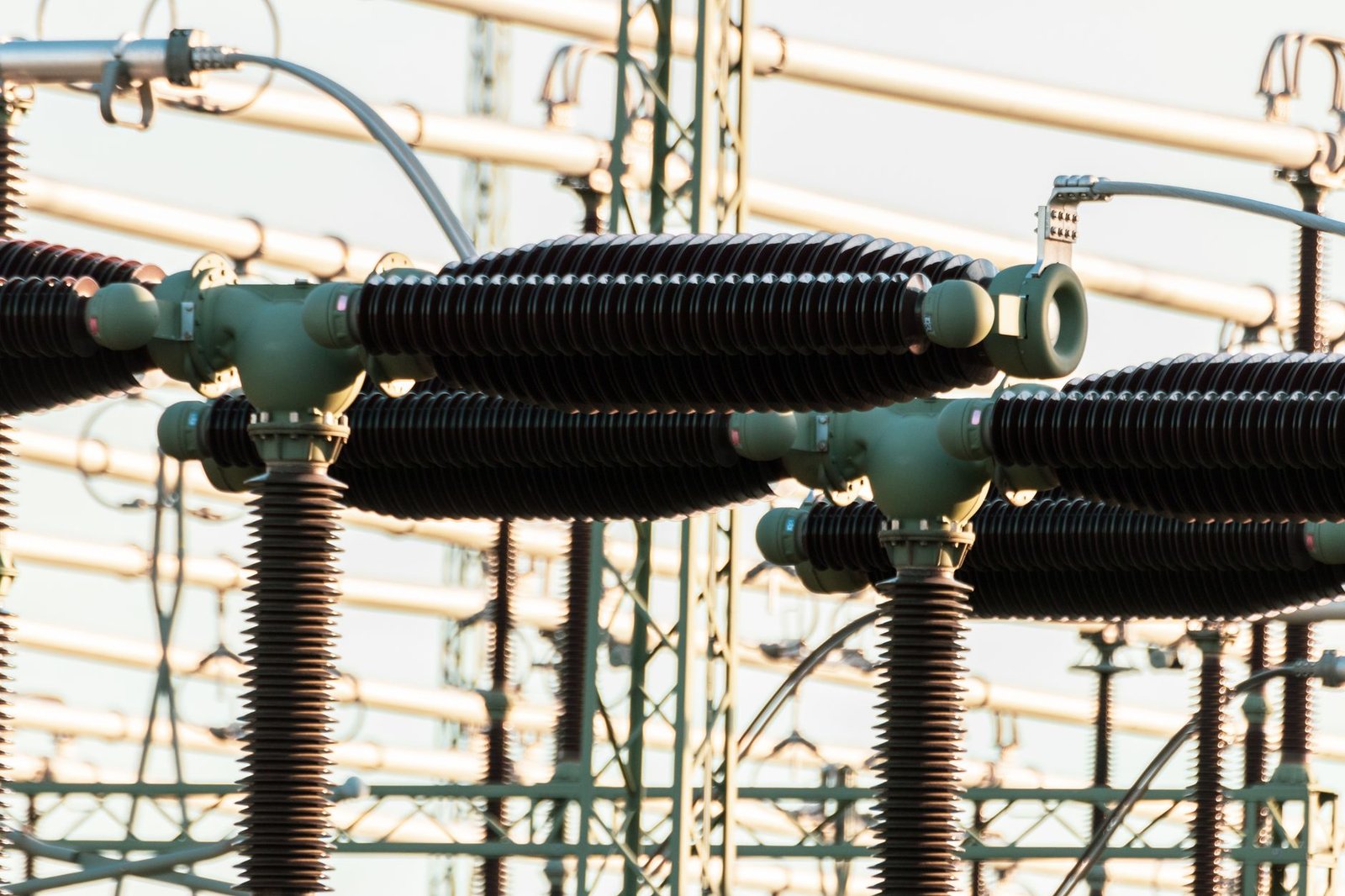 Europower Enerji, 420–550 KV Ayırıcı Ürünlerini KEMA Labs Testlerinden Geçirdi (temsili görsel)