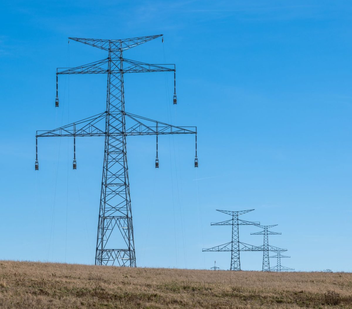 Şa-Ra Enerji, Yaklaşık 31 Milyon EUR Tutarında İletim Hattı Sözleşmesi İmzaladı (temsili görsel)