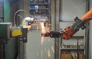 Gersan Elektrik Pres ve Robotik Kaynak Hatlarını Devreye Aldı, Çatı GES’i Tamamladı (temsili görsel)