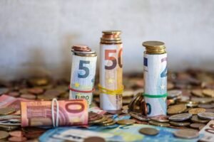 Olağanüstü Tasfiyedeki Yedi Fonda 29,3 Milyar TL Ara Ödeme Başladı (temsili görsel)