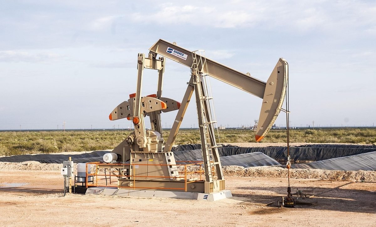 Brent Petrol Suudi Arabistan Saldırılarına Rağmen 114,60 Dolara Geriledi (temsili görsel)