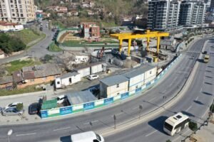 Emlak Konut GYO Ümraniye İnkılap 2. Etap İhalesinde En Yüksek Teklif 18,5 Milyar TL Şirket Payıyla Makro İnşaat'tan Geldi (temsili görsel)