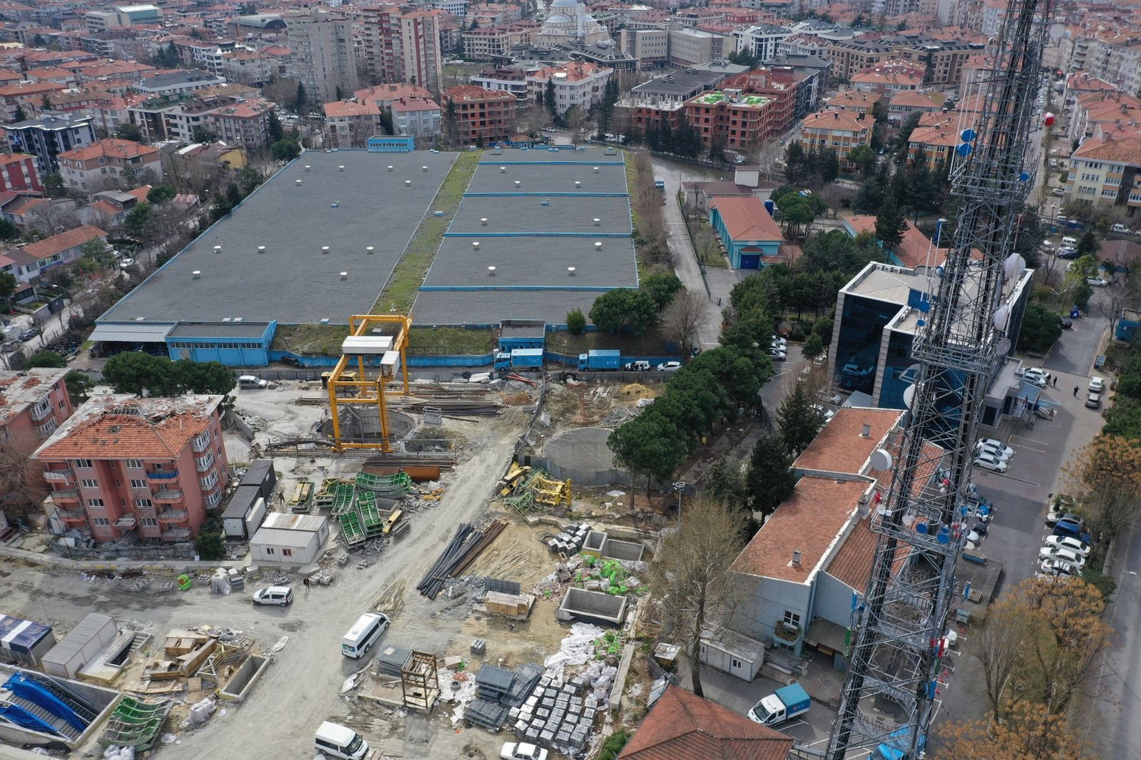 Halk GYO, Kemerburgaz Projesinde Ana Yüklenici Olarak Peninsula İnşaat'ı Seçti (temsili görsel)