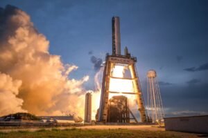 SpaceX ve Tesla Olası Birleşmeyi Görüşmek İçin Komiteler Kurdu (temsili görsel)