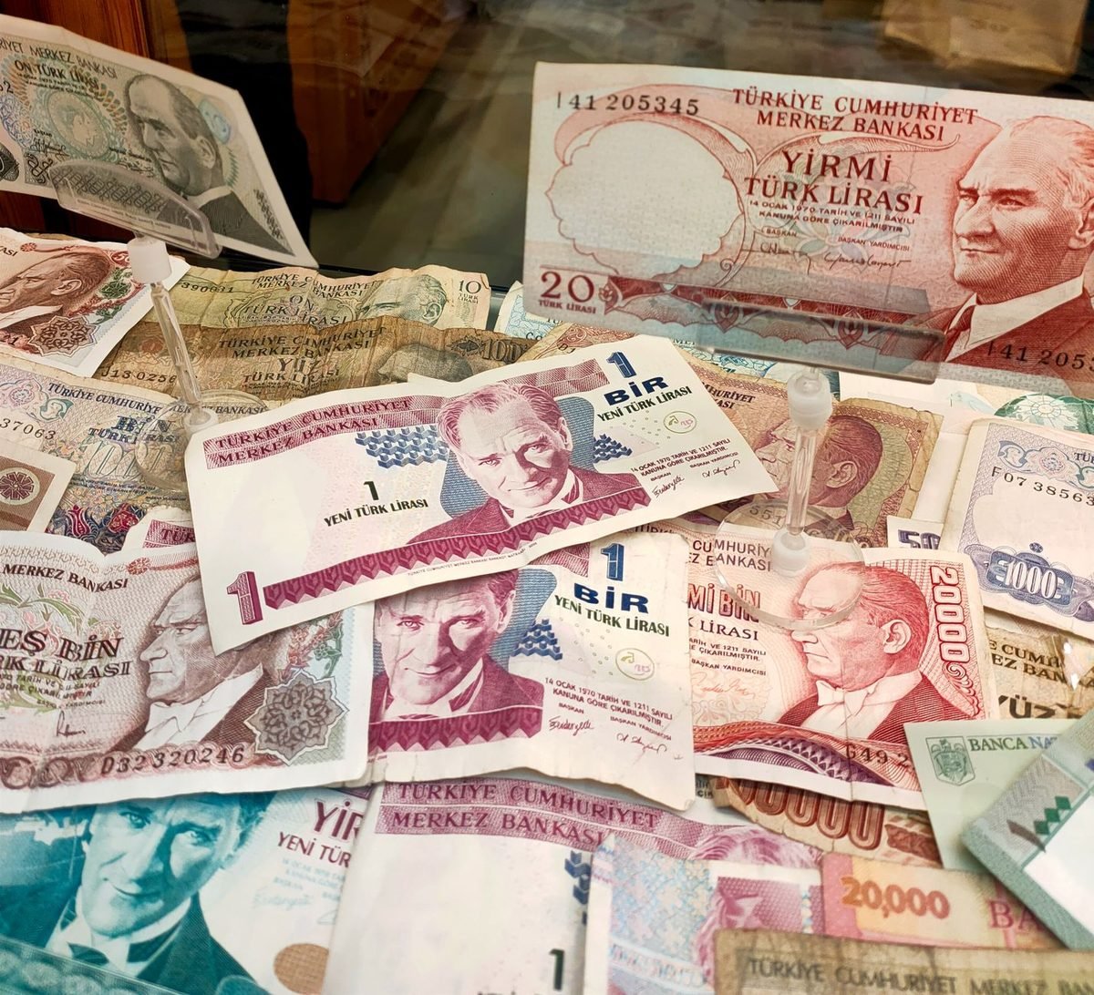 S&P, Türkiye'de 2026 Enflasyonunu Yüzde 30,9, Büyümeyi Yüzde 3 Bekliyor (temsili görsel)