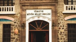 Meclis Yeni Yasama Yılına Başlıyor, Merkez Bankası ve TÜİK Verileri Açıklanıyor (temsili görsel)