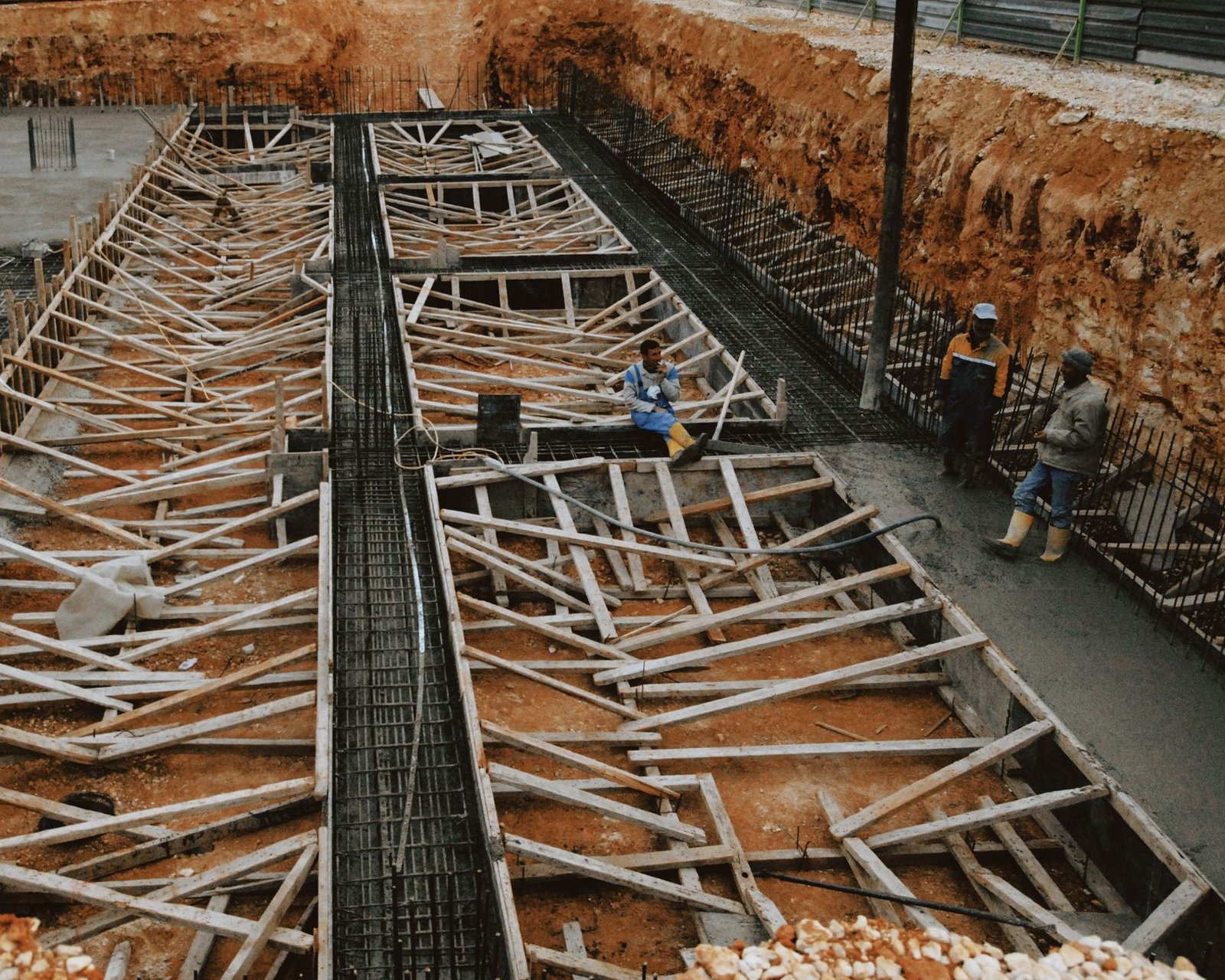 Blume Metal Kimya, Gebze'deki Lojistik Depo ve İş Merkezi Projesi İçin İstinat Duvarı Ruhsatı Aldı (temsili görsel)